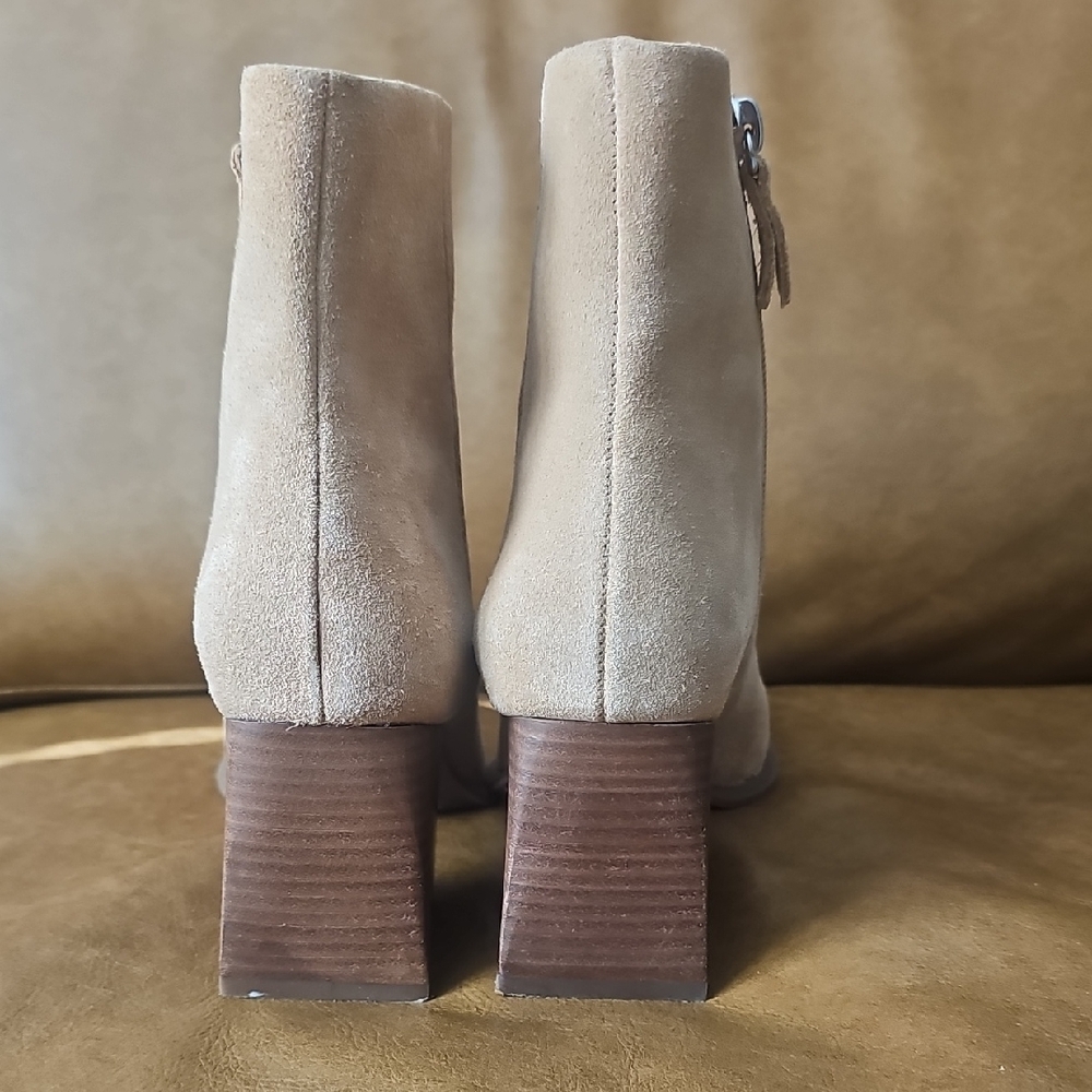 Gianni Bini Tan Suede Heeled Boots Size 6.5 - Picture 10 of 15